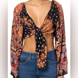 Bohemian Paisley Tie-Front Top size M